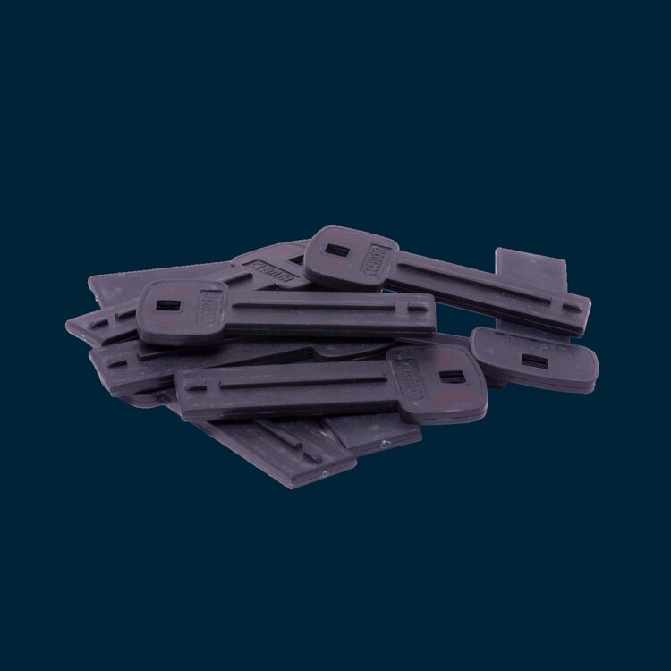 Key, plastic, for magnetic key-switch reader, coded   